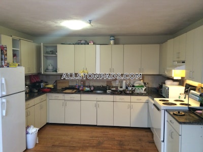 Allston 3 Beds 2 Baths Allston Boston - $4,200 No Fee