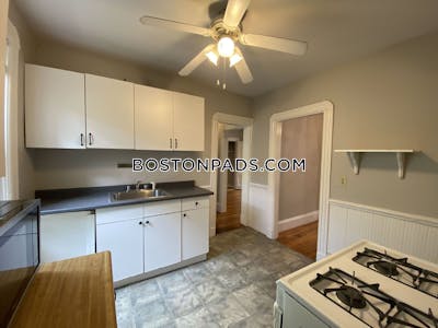 Cambridge 2 Bed, 1 Bath Unit  Central Square/cambridgeport - $3,000 No Fee