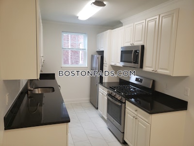 Brookline 1 Bed 1 Bath  Coolidge Corner - $3,395 No Fee