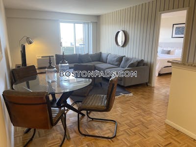 Brookline 2 Bed 1.5 Bath BROOKLINE- BOSTON UNIVERSITY $3,900 Boston University - $3,850 No Fee