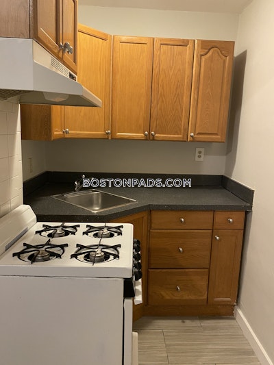 Northeastern/symphony Studio 1 Bath Boston - $2,500 No Fee