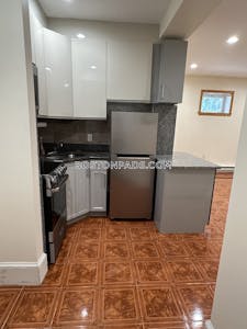 Brookline Excellent 1 bed 1 bath available NOW on Babcock St in Brookline!!   Coolidge Corner - $2,600 No Fee