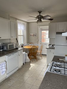 North End 2 Beds 1 Bath Boston - $4,500 No Fee