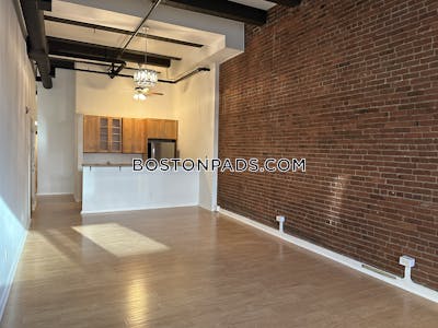 North End 2 Beds 2 Baths Boston - $4,700 No Fee