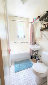 Malden 0 Bed 1 Bath MALDEN $1,825 - $1,900 No Fee