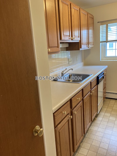 Arlington 1 Bed 1 Bath ARLINGTON $2,350 - $2,250 No Fee