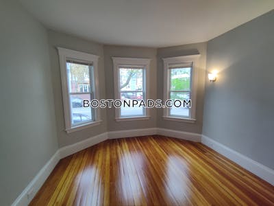 Dorchester 4 Bed, 1 Bath Unit Boston - $3,300 No Fee