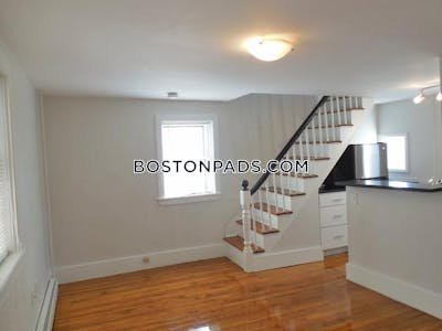 Somerville Adorable 2BD/2BA Two Story Apartment in Somerville Dali/ Inman Squares - $2,900 No Fee