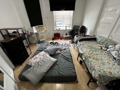 Roxbury 3 Bed 1 Bath BOSTON Boston - $3,600 No Fee