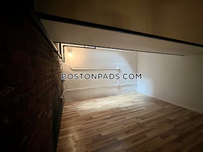 North End 2 Beds 2 Baths Boston - $4,700 No Fee