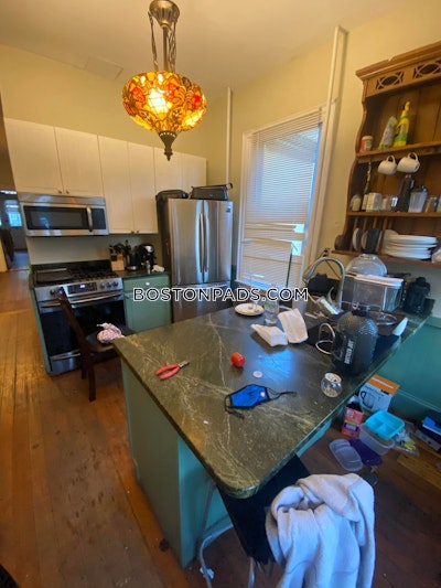 Mission Hill 8 Beds 2.5 Baths Boston - $9,600 No Fee