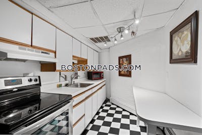 Back Bay 2 Beds 1 Bath Boston - $3,950 No Fee