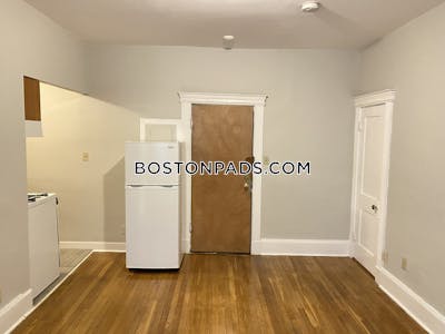 Northeastern/symphony Studio 1 Bath Boston - $2,500 No Fee