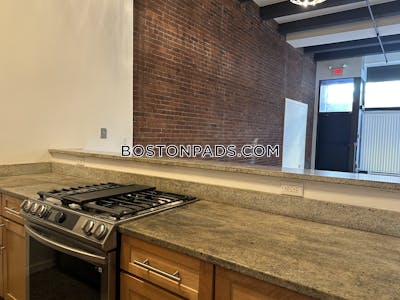 North End 2 Beds 2 Baths Boston - $4,700 No Fee