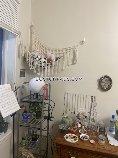 Medford Studio 1 Bath  Medford Square - $1,650 No Fee