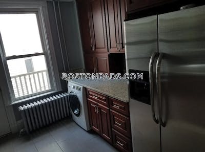 Brookline Apartment for rent 3 Bedrooms 1 Bath  Coolidge Corner - $3,650 No Fee