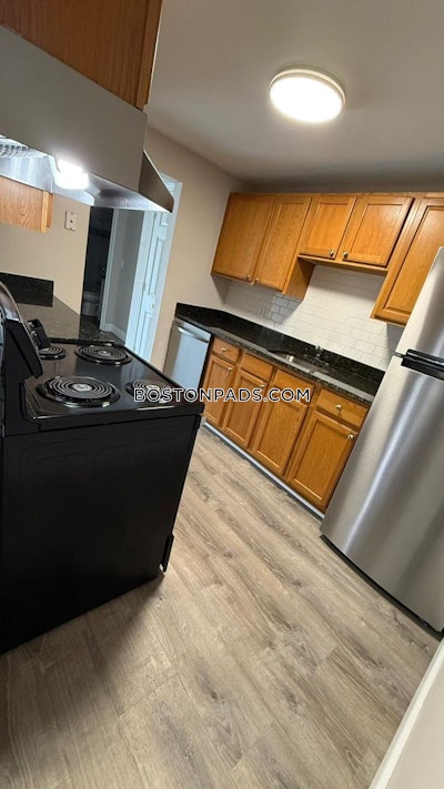 Leominster 2 bedroom 1 baths in Leominster - $2,000 No Fee