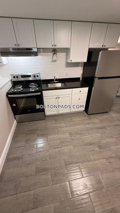 Grafton 1 bedroom 1 baths in Grafton - $1,725 No Fee