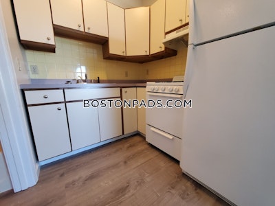 Fall River 1 bedroom 1 baths in FALL RIVER - $1,300 No Fee